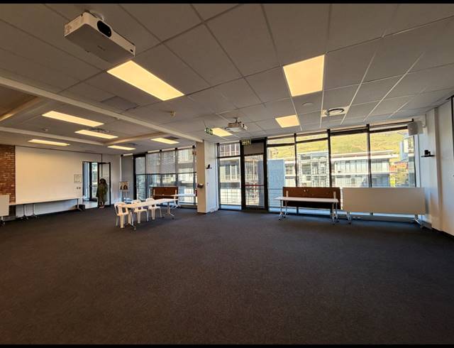 5,141M² OFFICE TO LET IN CAPE TOWN CITY CENTRE